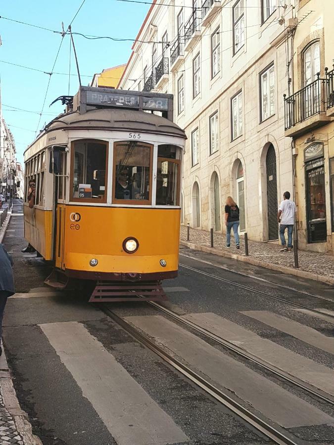 Perfectly Located Apartment In Santa Catarina - Bairro Alto Lisboa Dış mekan fotoğraf